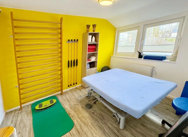 Physiotherpie Röthig in Celle - Blick in ein Anwendungszimmer